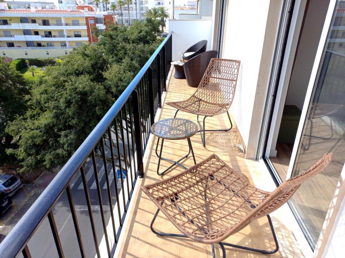 White Pearl Apartment Central Confy Spacious Lagos Ngoại thất bức ảnh