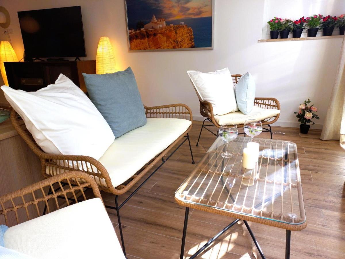 White Pearl Apartment Central Confy Spacious Lagos Ngoại thất bức ảnh
