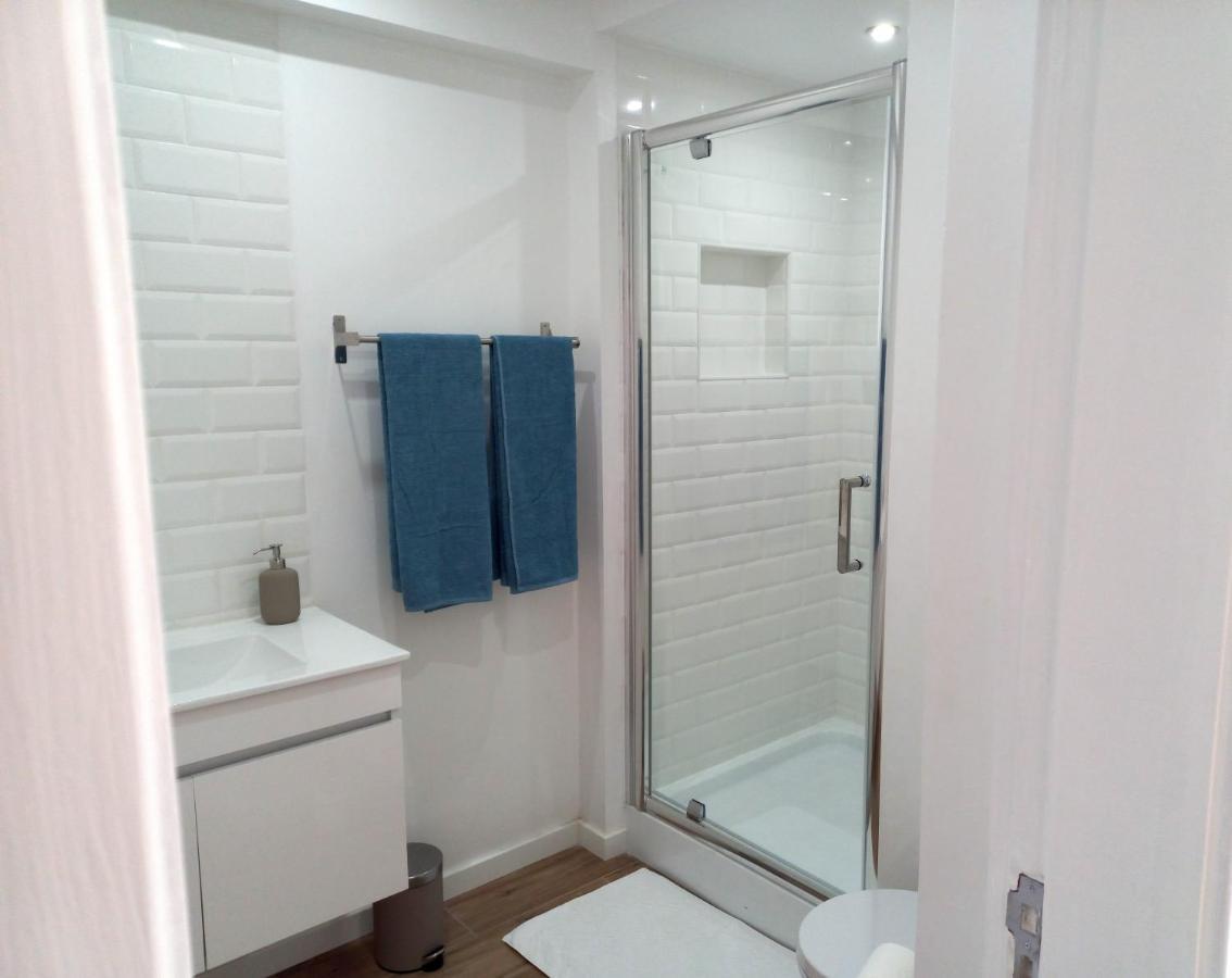 White Pearl Apartment Central Confy Spacious Lagos Ngoại thất bức ảnh